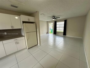11477 SW 215th St in Miami, FL - Building Photo - Building Photo
