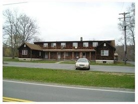 881 Burlingham Rd in Pine Bush, NY - Building Photo