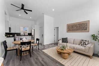 5252 Adams Ave in San Diego, CA - Building Photo - Building Photo