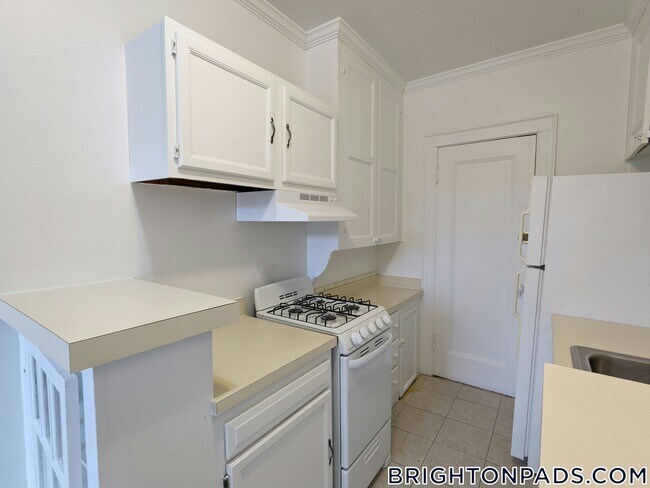 property at 100 Kilsyth Rd