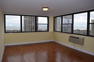 2700 N Hampden Ct-Unit -24C in Chicago, IL - Building Photo - Building Photo