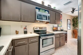 13194 Lucinda Palm Ct in Delray Beach, FL - Building Photo - Building Photo