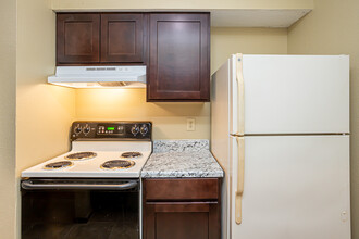 Beaumonde Apartments in Hammond, LA - Building Photo - Interior Photo