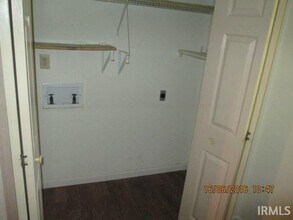 1302 S Hickory Grove Ln in Bloomington, IN - Building Photo - Building Photo