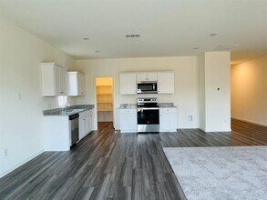 10348 Rosegreen Ln in Crowley, TX - Building Photo - Building Photo
