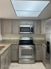 1061 Ellen Ct in Melbourne, FL - Building Photo - Building Photo