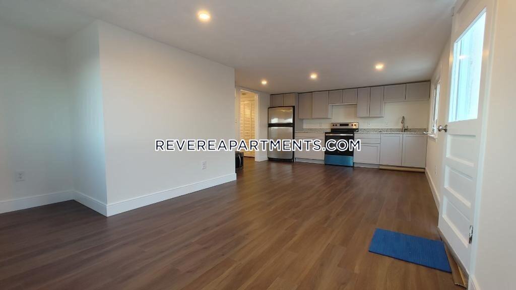 132 Lincoln St in Revere, MA - Building Photo