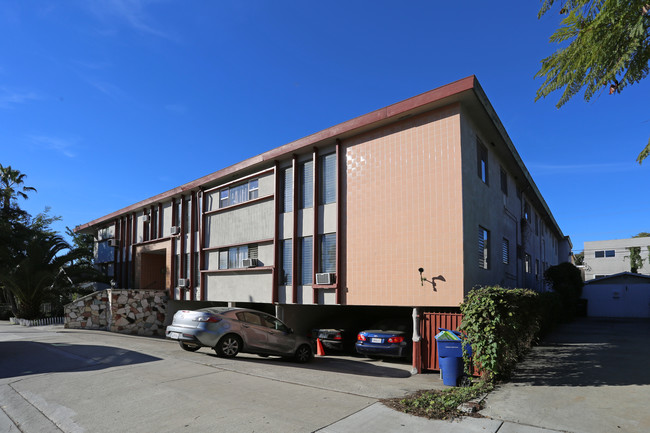 1211 N Detroit St in West Hollywood, CA - Building Photo - Building Photo