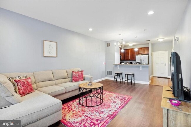 property at 200 W Elm St