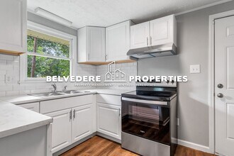 905 Bennett St in Greensboro, NC - Building Photo - Building Photo