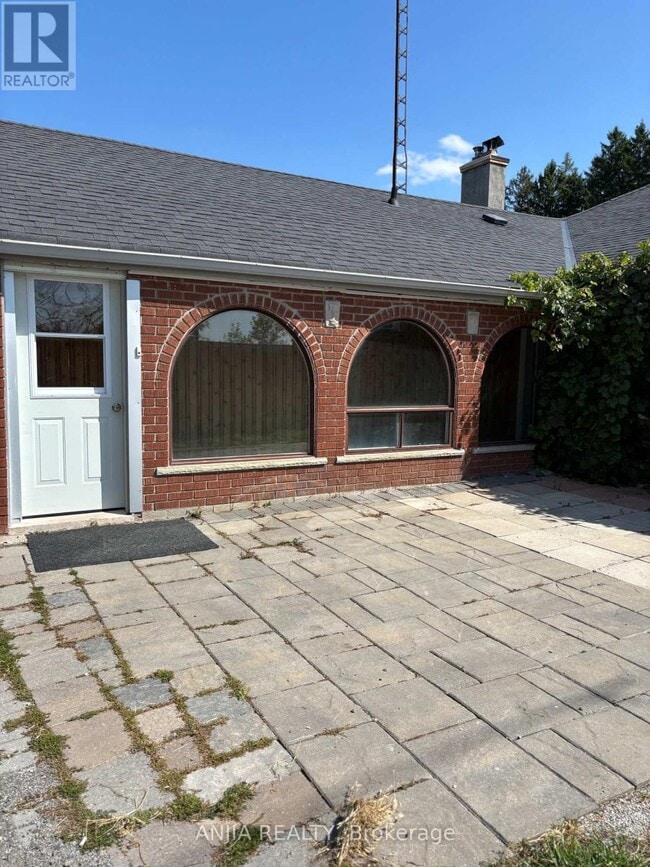 property at 10893 Kennedy Rd