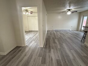 201 W Main St in Fountain City, IN - Building Photo - Building Photo