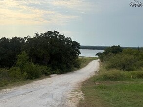 1163 Bay Shore Dr in Nocona, TX - Building Photo - Building Photo