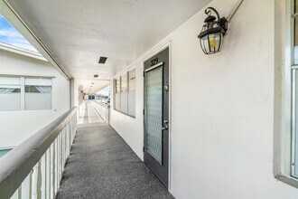 329 Markham O in Deerfield Beach, FL - Building Photo - Building Photo