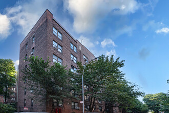 3535 75th St in Flushing, NY - Building Photo - Building Photo