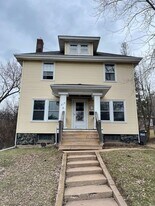 619 Woodland Ave in Duluth, MN - Building Photo