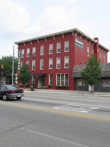 201 E Michigan Ave in Paw Paw, MI - Building Photo - Building Photo