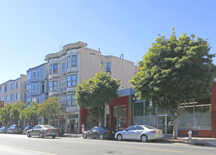 1360-1364 Valencia St in San Francisco, CA - Foto de edificio - Building Photo