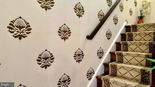 17 Jill Ct in Franklin Township, NJ - Building Photo - Building Photo