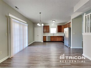 11440 Flatstick Ct in Indianapolis, IN - Foto de edificio - Building Photo