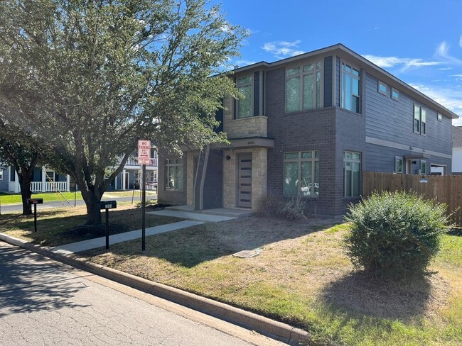 308 Poplar St in College Station, TX - Building Photo - Building Photo