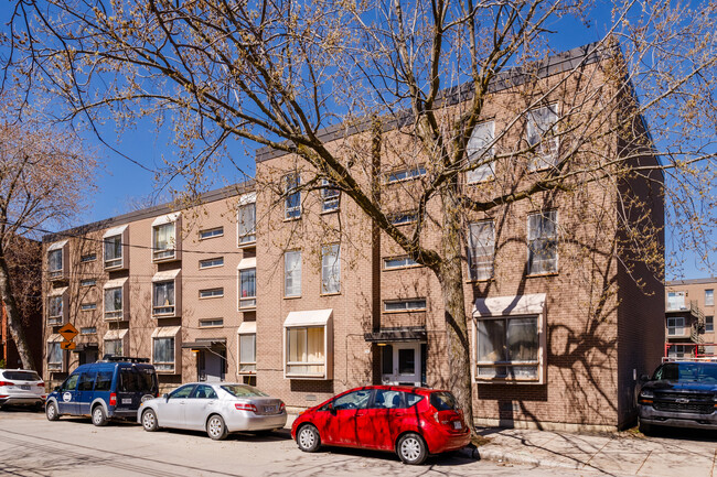 2331 Saint-Charles St in Montréal, QC - Building Photo - Building Photo