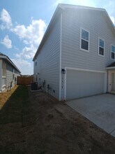 10018 Kersey Ml in San Antonio, TX - Building Photo - Building Photo