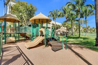 19501 W Country Club Dr, Unit 2507 in Aventura, FL - Building Photo - Building Photo