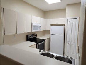 1539 SE 27th St in Homestead, FL - Building Photo - Building Photo