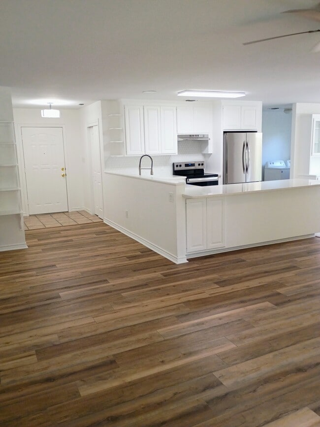 property at 1517 Northwood Dr