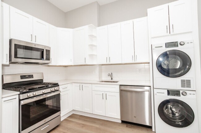 805 N Wabash Ave in Chicago, IL - Building Photo - Building Photo
