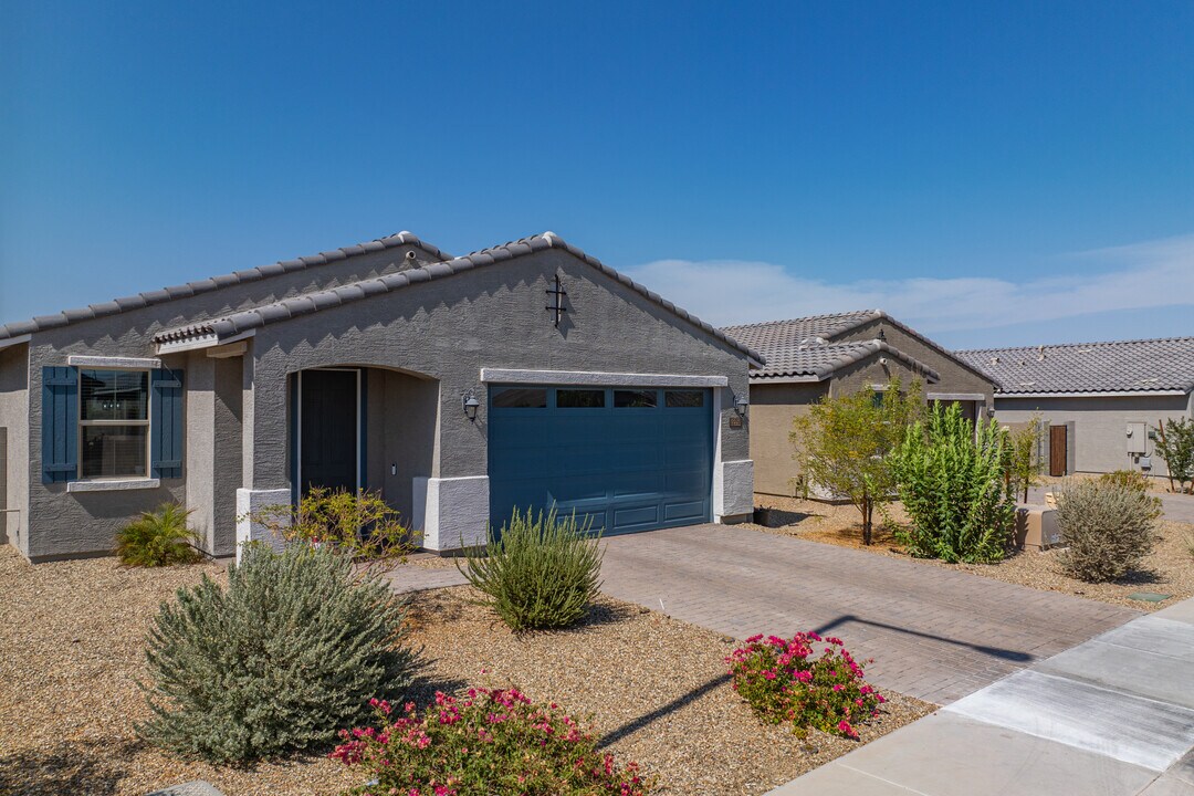 Coyote Ridge in Buckeye, AZ - Building Photo