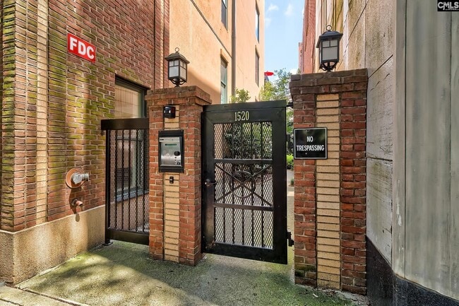 property at 1520 Main St