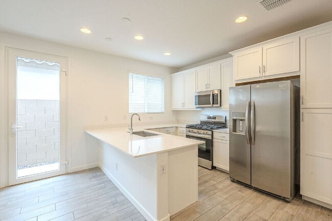 property at 3362 E Hayfield Wy