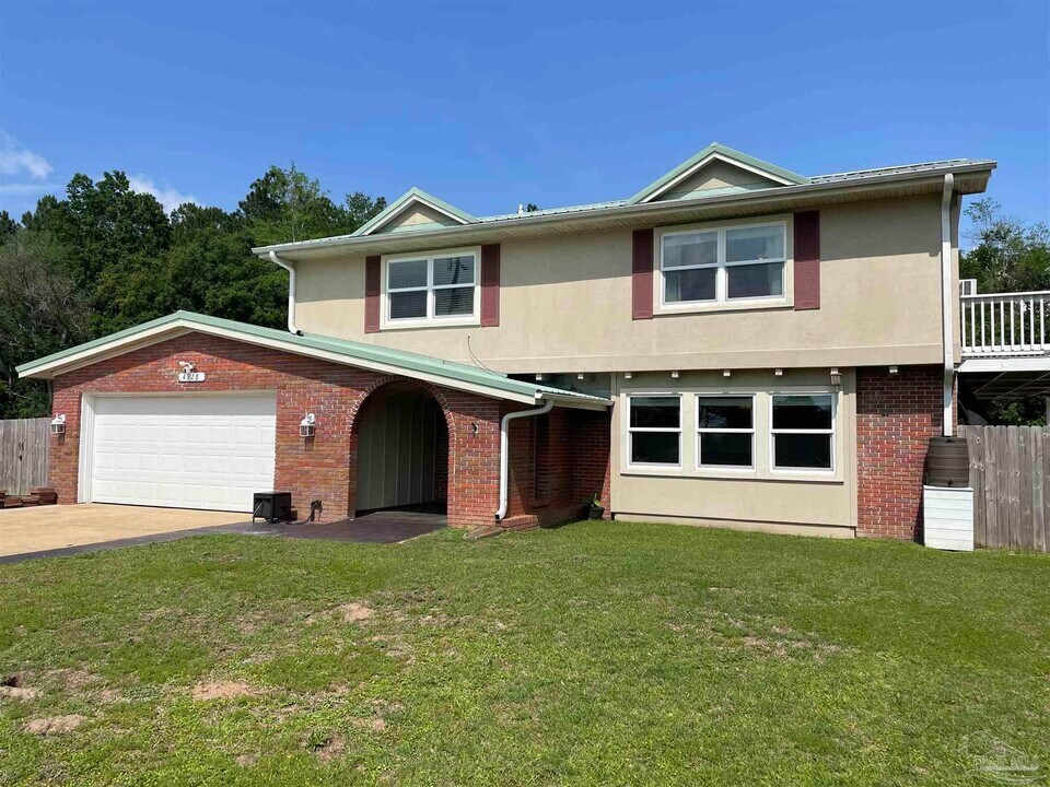4528 River Ranch Rd in Milton, FL - Building Photo