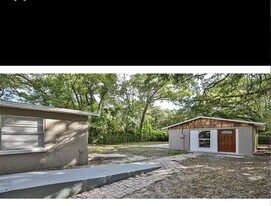 1620 E Mulberry Dr, Unit Studio in Tampa, FL - Building Photo