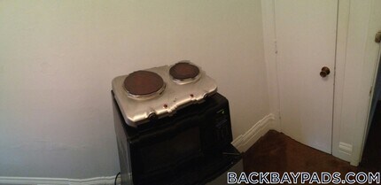 248 Newbury St, Unit 6 in Boston, MA - Foto de edificio - Building Photo