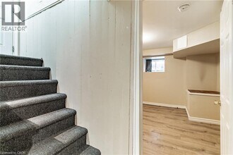 9 Blythe St in Hamilton, ON - Building Photo - Building Photo