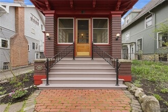 45 Summit Ave in Buffalo, NY - Building Photo - Building Photo
