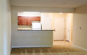 Forrest Pines Sr in Newport News, VA - Building Photo - Interior Photo