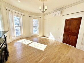 420 Sumner St, Unit #2 in Boston, MA - Building Photo - Building Photo