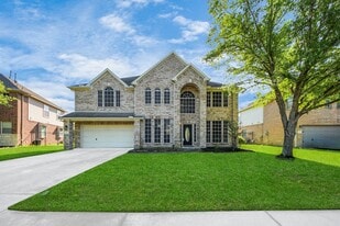 30214 Vinebriar Dr in Spring, TX - Building Photo