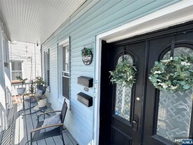 24 Pamrapo Ave, Unit 1 in Jersey City, NJ - Building Photo