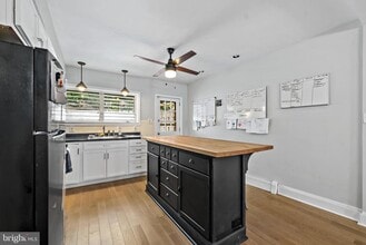 2141 Montrose St in Philadelphia, PA - Building Photo - Building Photo