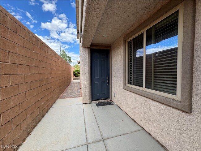 3369 Graceful Orchid St