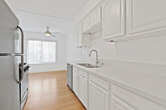 IDAH525 in Santa Monica, CA - Foto de edificio - Interior Photo