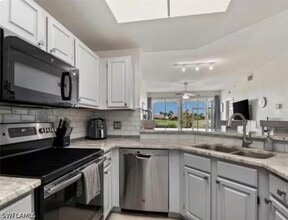 9855 Costa Mesa Ln in Bonita Springs, FL - Building Photo - Building Photo