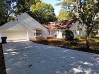 955 Northrope Dr NE in Atlanta, GA - Building Photo - Building Photo