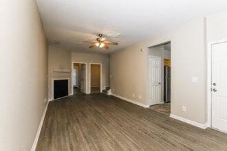 2249 Crossrail Dr in Atlanta, GA - Building Photo - Building Photo