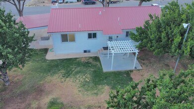 487 S 100 E in Blanding, UT - Building Photo - Building Photo